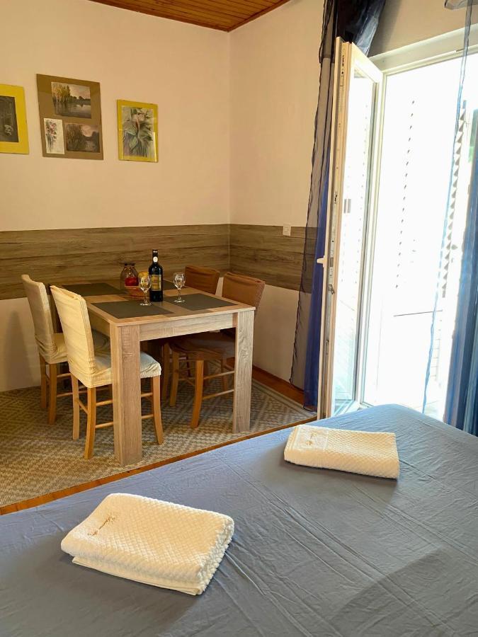 Apartmani Ines Marina Extérieur photo