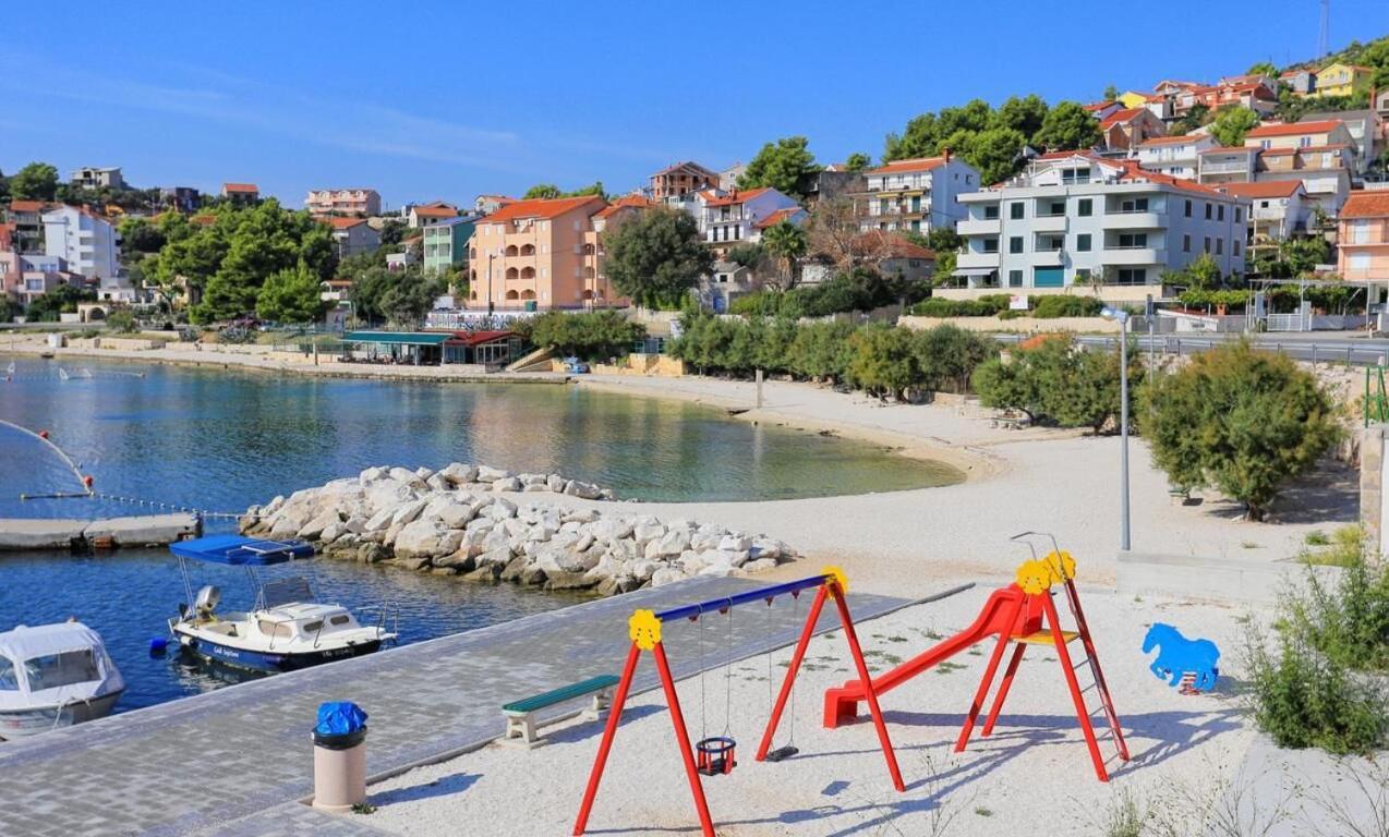 Apartmani Ines Marina Extérieur photo