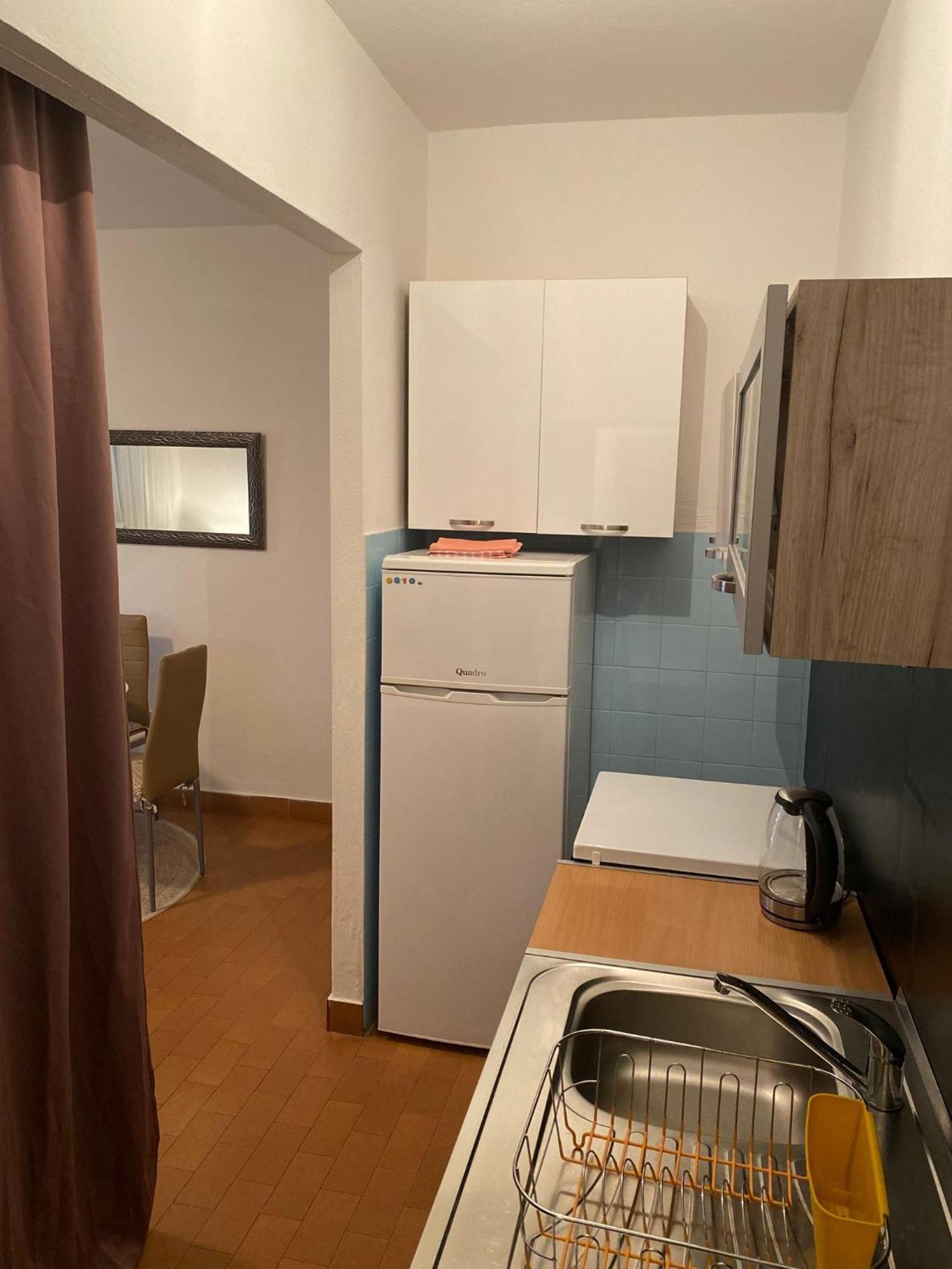 Apartmani Ines Marina Extérieur photo